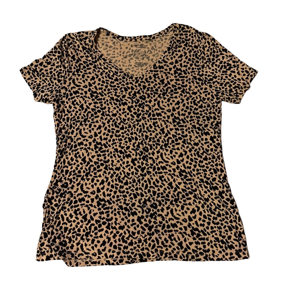 Medium Leopard Print Nine West Tee Top Shirt Blouse 95% Rayon 5% Spandex